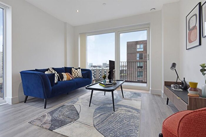 1 Bedroom Flat To Rent In Thames Road, London, E16