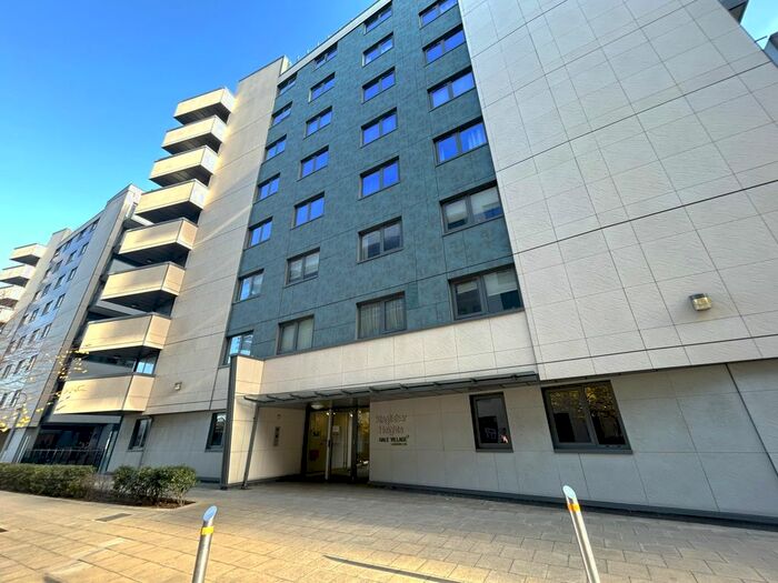 2 Bedroom Flat To Rent In Kingfisher Heights, Tottenham Hale, London, N17