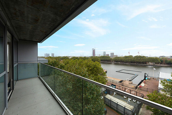 2 Bedroom Apartment For Sale In Unit Lock House, Surrey Quays, SE16