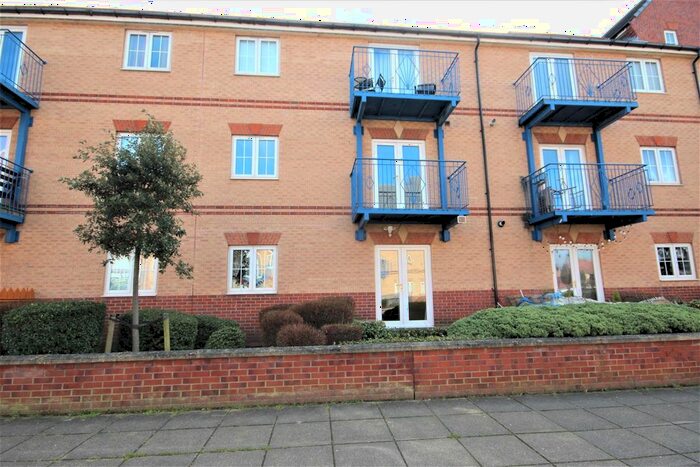 2 Bedroom Flat To Rent In Breakwater House, Marina, Hartlepool, TS24