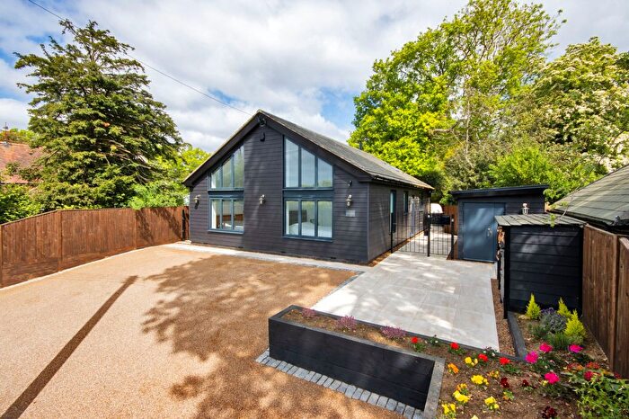 2 Bedroom Bungalow To Rent In Vigo Road, Fairseat, Sevenoaks, Kent, TN15