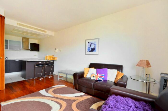 1 Bedroom Flat For Sale In Praed Street, Paddington, London, W2