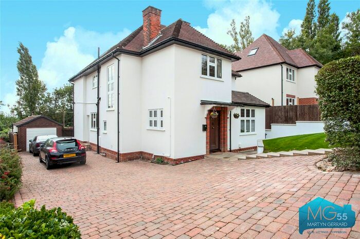 4 Bedroom Detached House To Rent In Meadway, High Barnet, Hertfordshire, EN5