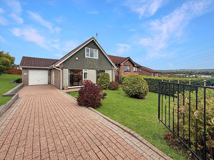 3 Bedroom Detached Bungalow For Sale In Plynlimon Avenue, Crumlin, NP11