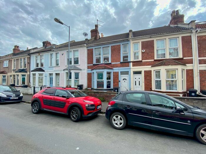 3 Bedroom Terraced House To Rent In Windmill Hill, Dunford Road, BS3