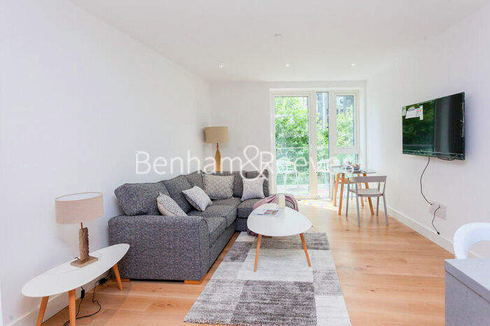 1 Bedroom Apartment To Rent In Vaughan Way, Wapping, E1W