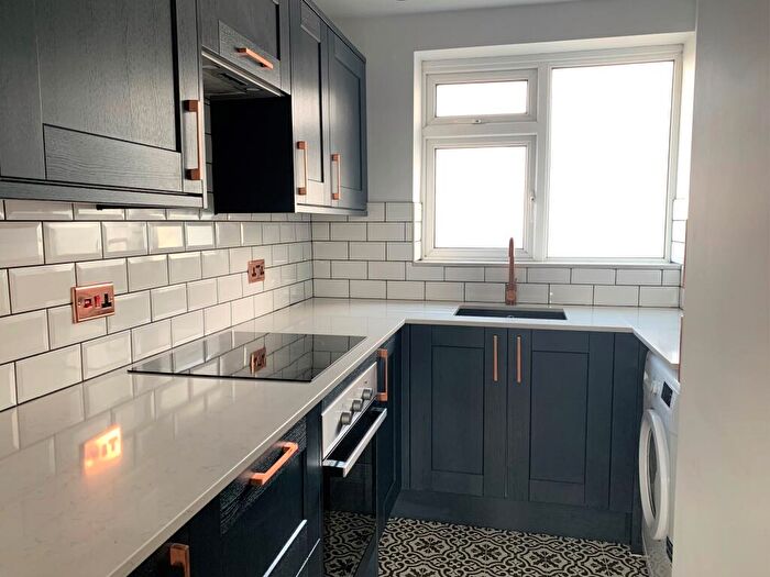 2 Bedroom Flat To Rent In Wellington Road, Brighton, BN2