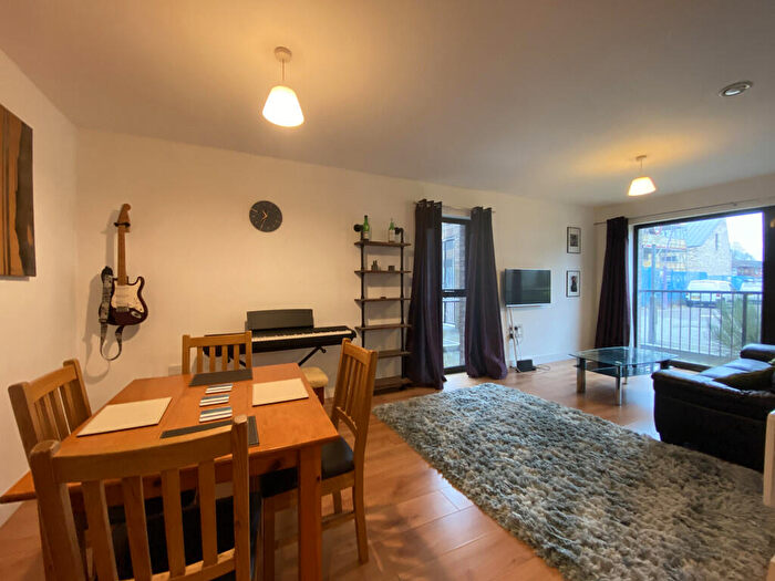 2 Bedroom Apartment To Rent In Burgess House, New Union Street, M4