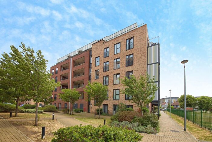 2 Bedroom Flat For Sale In Maxwell Road, Romford, RM7