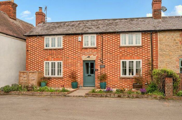 5 Bedroom Cottage For Sale In School Lane, Stadhampton, OX44