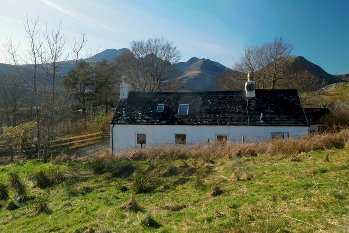 2 Bedroom Cottage For Sale In Torrin, Isle Of Skye, IV49