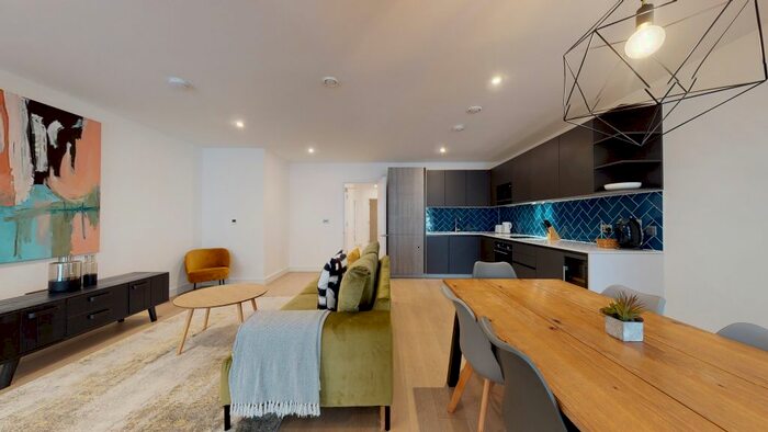 3 Bedroom Flat To Rent In Gorsuch Place, London, E2