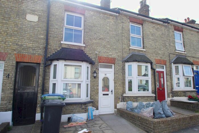 2 Bedroom Terraced House To Rent In Sutton Road, Watford, WD17