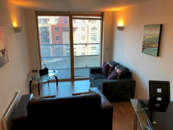 2 Bedroom Flat To Rent In Wellington Quarter West Point, Wellington Street, Leeds, LS1