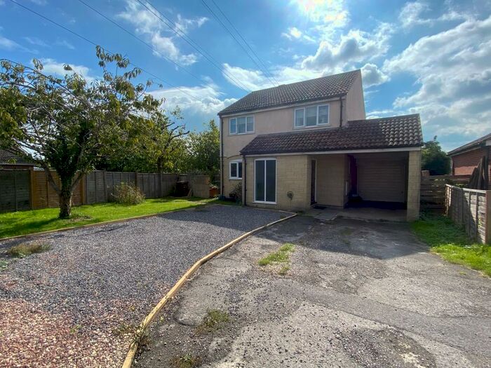 3 Bedroom House To Rent In Trevithick Close, Frome, BA11