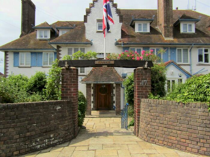 2 Bedroom Flat To Rent In Second Avenue, Frinton-On-Sea, CO13