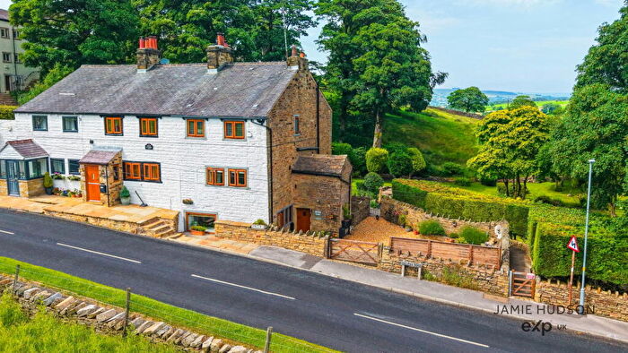 4 Bedroom Cottage For Sale In Halifax Road, Briercliffe, Burnley, BB10