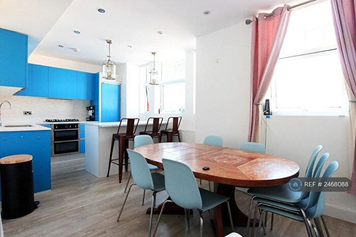 2 Bedroom Flat To Rent In Sunny Gardens Road, London, NW4