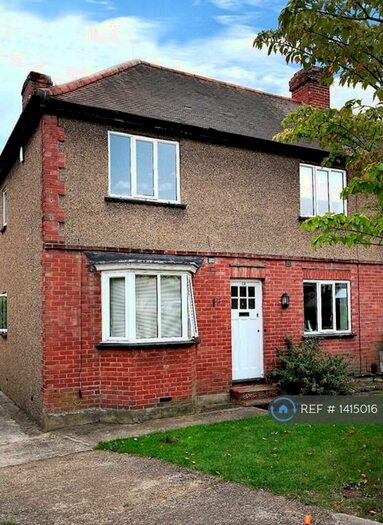 7 Bedroom Semi-Detached House To Rent In Lincoln Road, Guildford, GU2