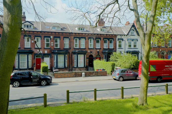 9 Bedroom House To Rent In Hyde Park Road, Leeds, LS6