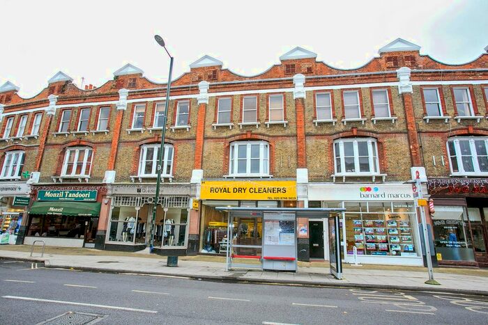 2 Bedroom Flat To Rent In Church Road, Barnes, London, Uk, SW13