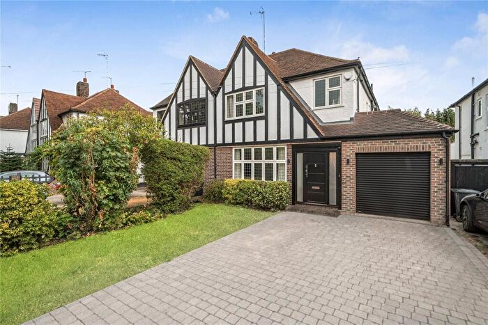 4 Bedroom Semi-Detached House For Sale In Repton Road, Orpington, BR6