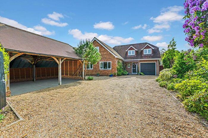 4 Bedroom Detached House For Sale In Hunts Pond Road, Titchfield Common, PO14