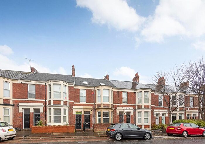 2 Bedroom Flat To Rent In Helmsley Road, Sandyford, Newcastle Upon Tyne, NE2