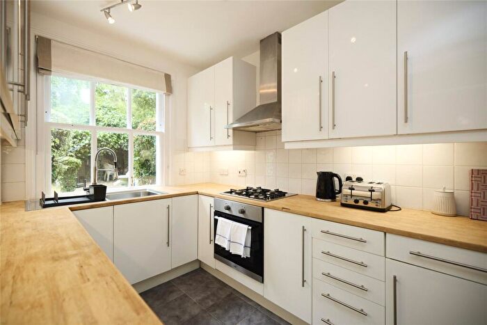 2 Bedroom Apartment To Rent In Carlton Hill, London, NW8