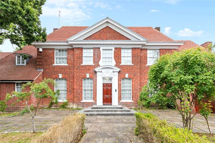9 Bedroom House For Sale In Winnington Road, London, N2