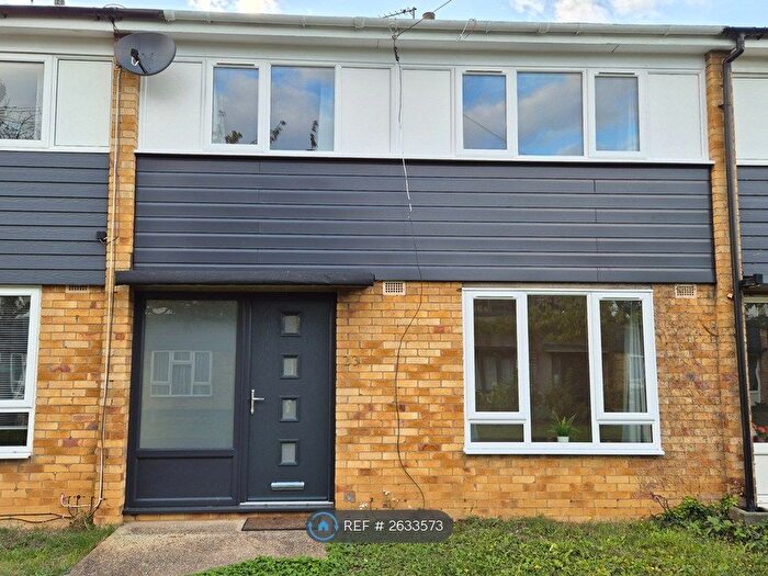 3 Bedroom Terraced House To Rent In Kent Way, Cambridge, CB4
