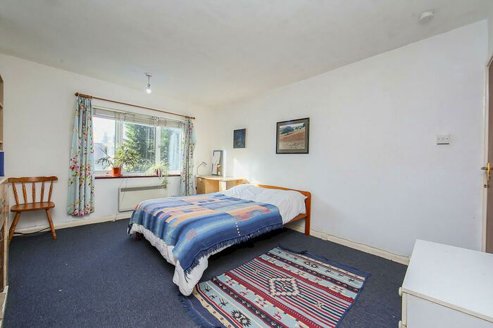 3 Bedroom Flat To Rent In Fairfield Gardens, Crouch End, London, N8