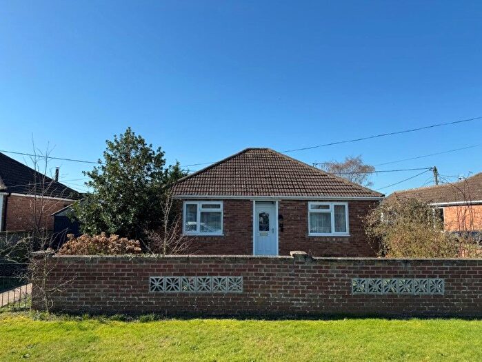 2 Bedroom Detached Bungalow For Sale In Linford Estate, Clenchwarton, King's Lynn, Norfolk, PE34