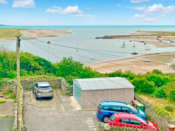 Houses for sale in Barmouth, Gwynedd