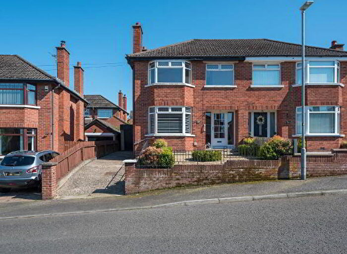 3 Bedroom Semi-detached Villas For Sale In Glenview Gardens, Belfast, BT5