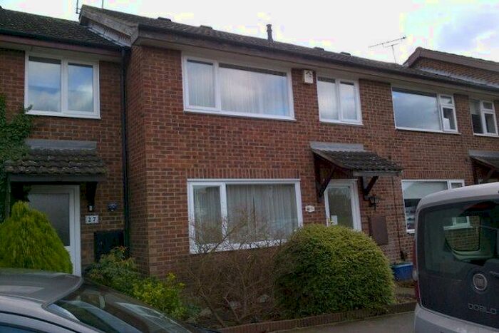 3 Bedroom Property To Rent In Cypress Avenue, Ashford, TN23