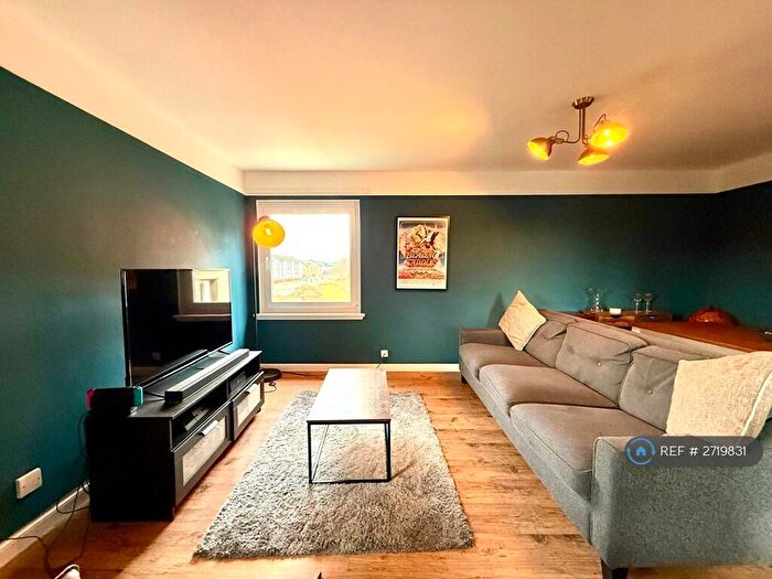 2 Bedroom Flat To Rent In South Gyle Mains, Edinburgh, EH12