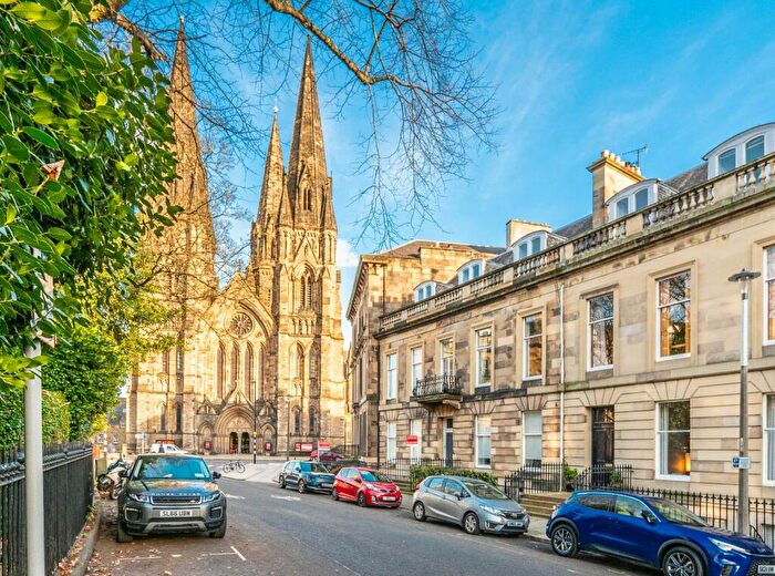 3 Bedroom Flat To Rent In Lansdowne Crescent, Edinburgh, EH12