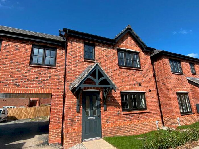 3 Bedroom Semi-Detached House To Rent In George Jackson Avenue, Holmes Chapel, CW4