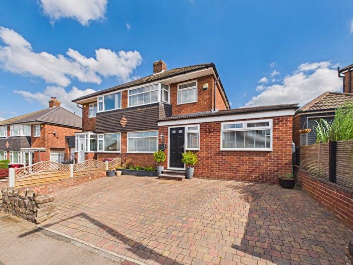 5 Bedroom Semi-Detached House For Sale In Netherfields Crescent, Dronfield, Derbyshire, S18