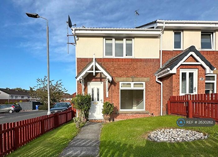 3 Bedroom End Of Terrace House To Rent In Cromptons Grove, Paisley, PA1