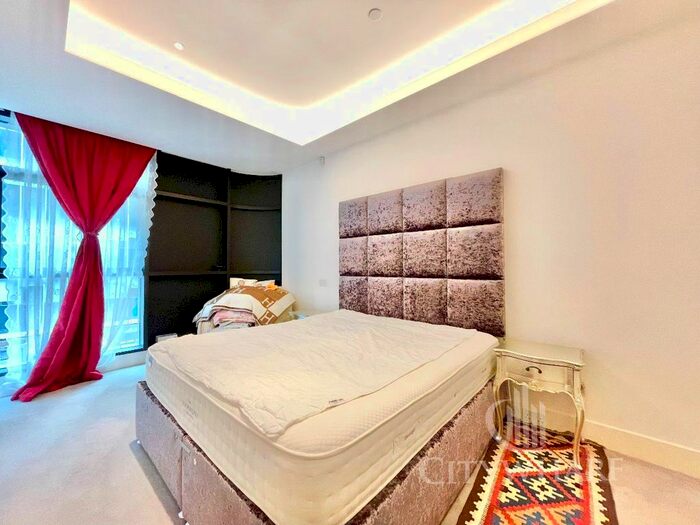 3 Bedroom Flat To Rent In Flat, Artillery Row, London, SW1P