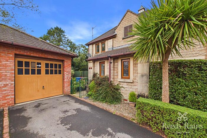 3 Bedroom Semi Detached House For Sale In Waters Edge Green, Garstang, Preston, Lancashire, PR3