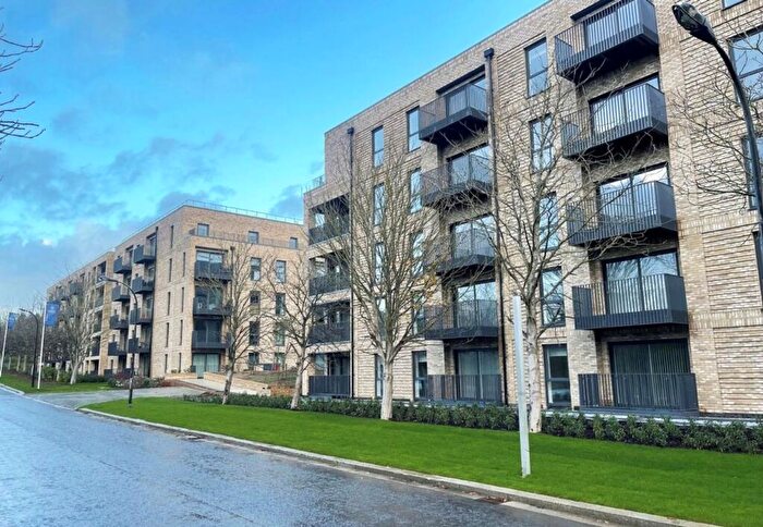 1 Bedroom Flat To Rent In Canal Street, Campbell Park, MK9