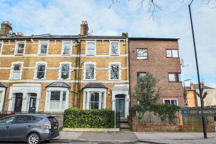 4 Bedroom Flat To Rent In Northwold Road, London, N16