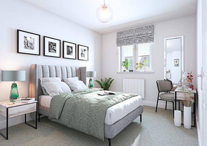 3 Bedroom Semi-Detached House For Sale In Cherwell Gate, Bodicote, OX15