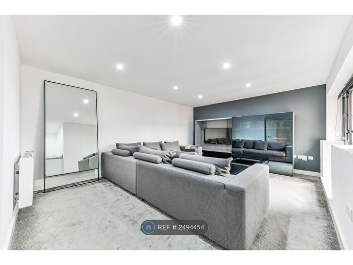 1 Bedroom Flat To Rent In London Road, Mitcham, CR4