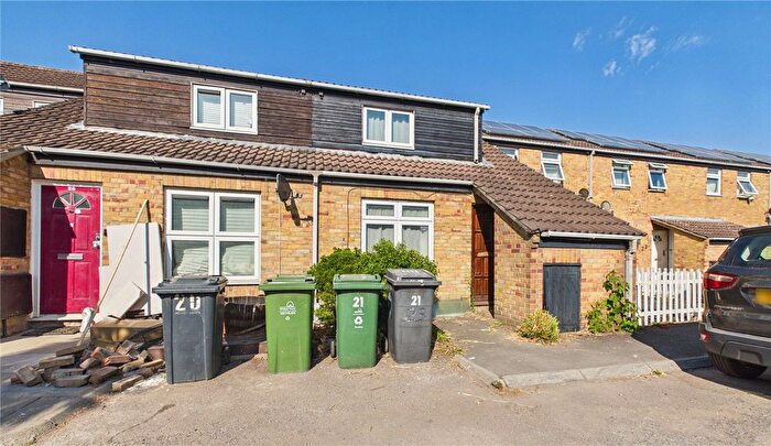 2 Bedroom Terraced House For Sale In Linnett Close, London, E4