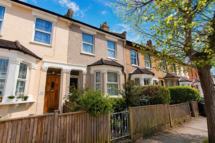 3 Bedroom Terraced House For Sale In Mellows Road, Wallington, SM6