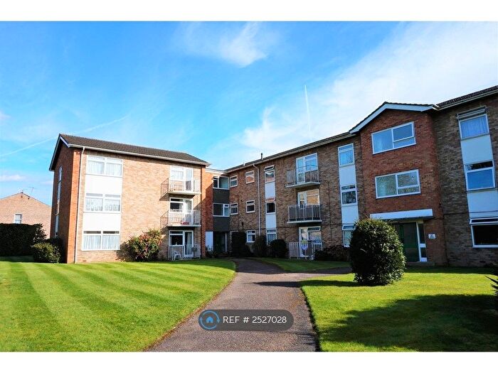 2 Bedroom Flat To Rent In Caroline Court, Reading, RG1